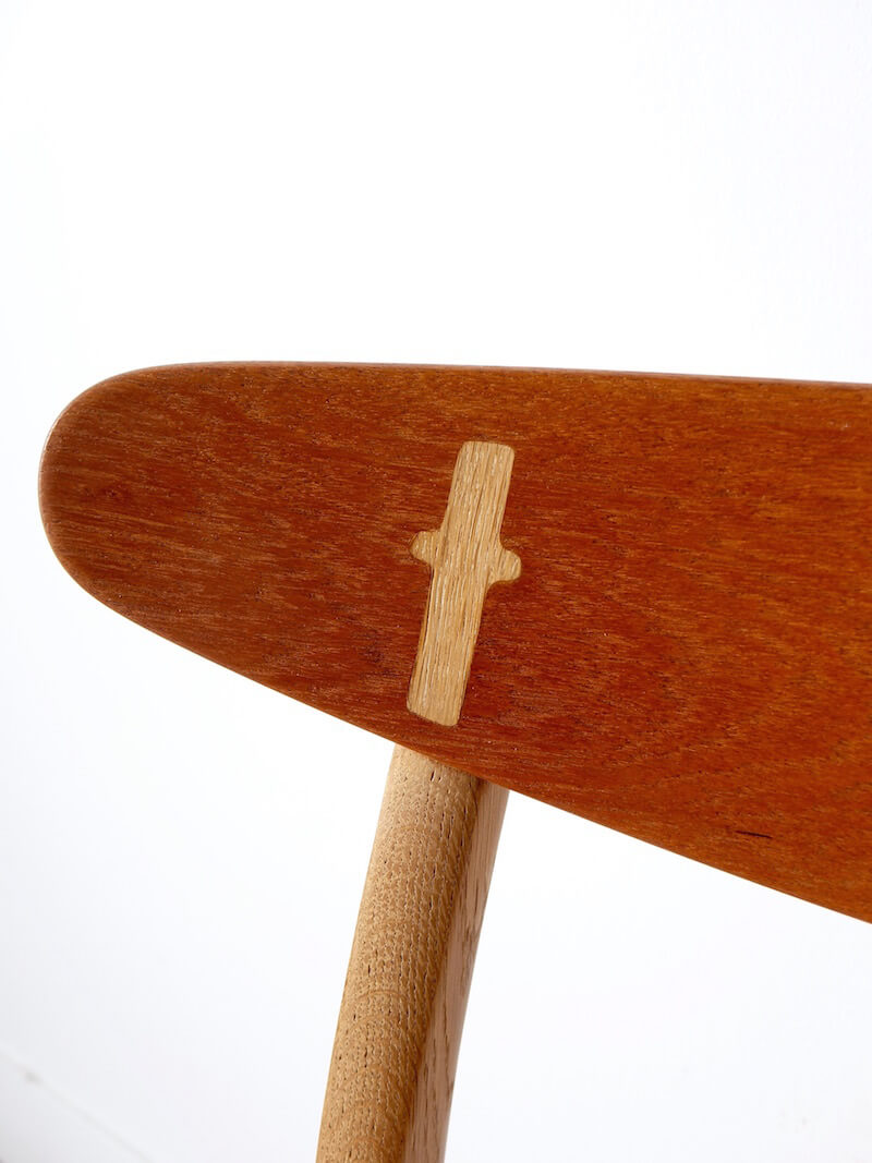 CH30/leather by Hans J. Wegner for Carl Hansen & Son CH30/leather by Hans J. Wegner for Carl Hansen & Son