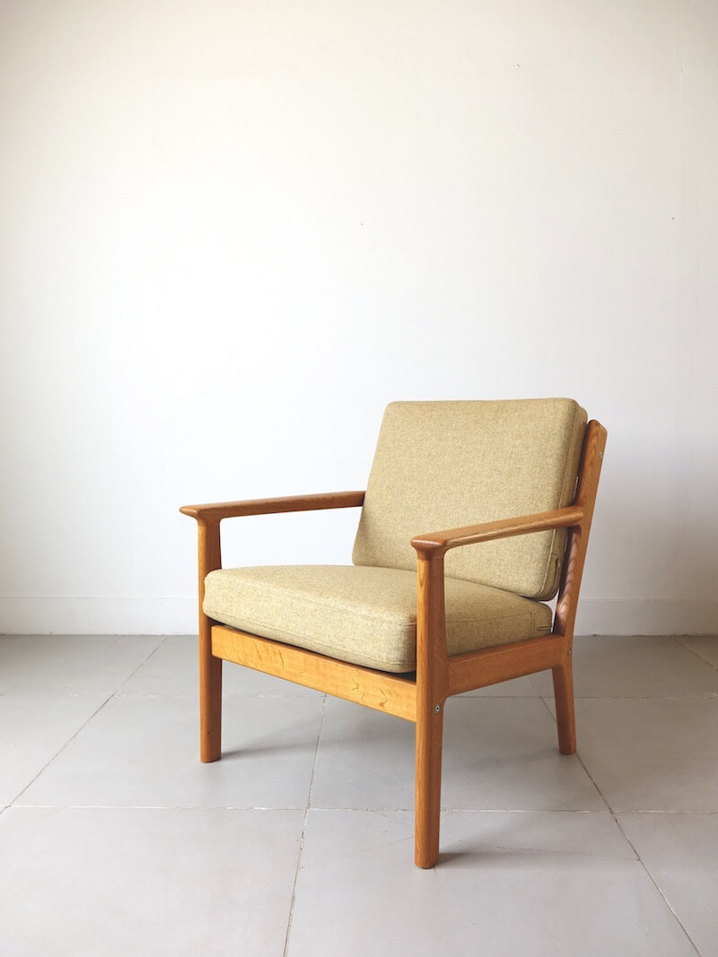 GE265 Eazy chair by Hans J. Wegner for GETAMA