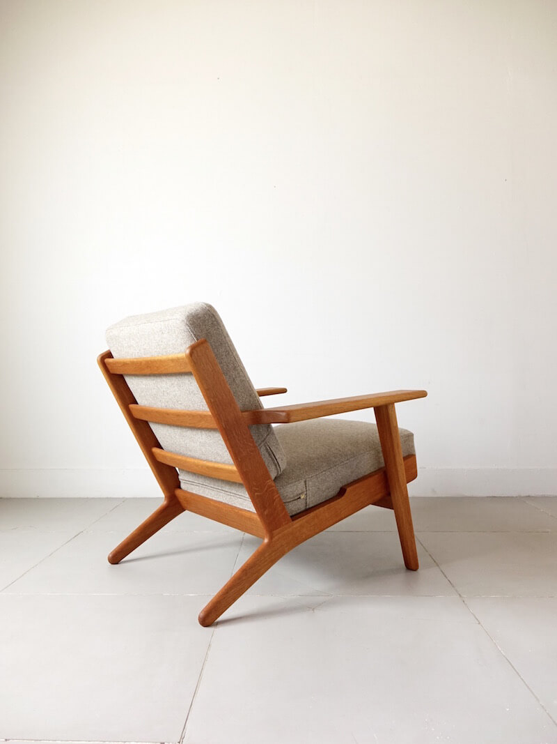“GE290" Eazy chair by Hans J. Wegner for GETAMA