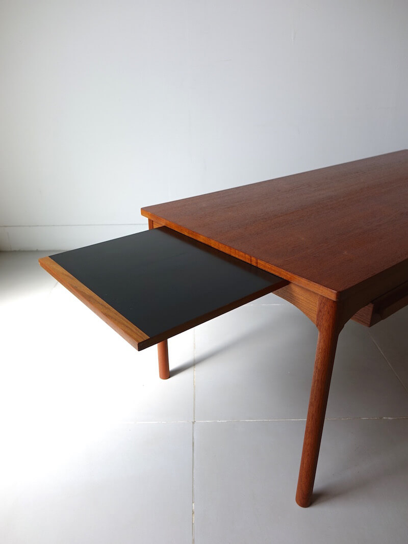 Sewing table by Johannes Andersen for CFC Silkeborg