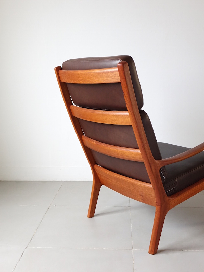 Senetor Highback chair by Ole Wanscher for P. Jeppesen