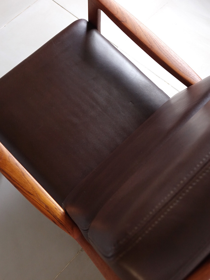 Senetor Highback chair by Ole Wanscher for P. Jeppesen