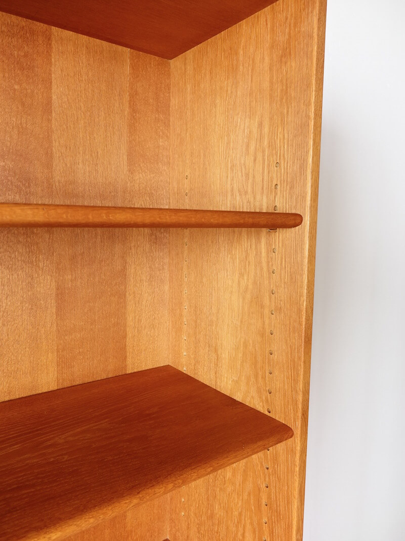 RY8 Bookshelf by Hans J. Wegner for RY mobler