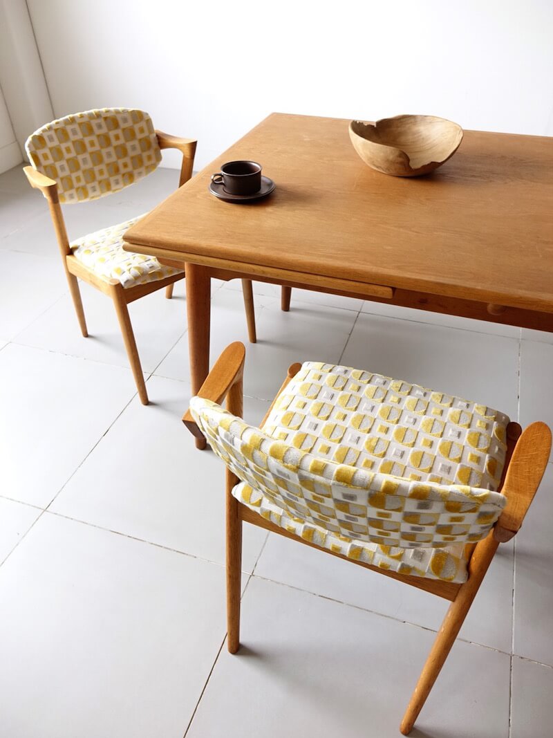 No.42 Dining chairs by Kai Kristiansen with Guell Lamadrid