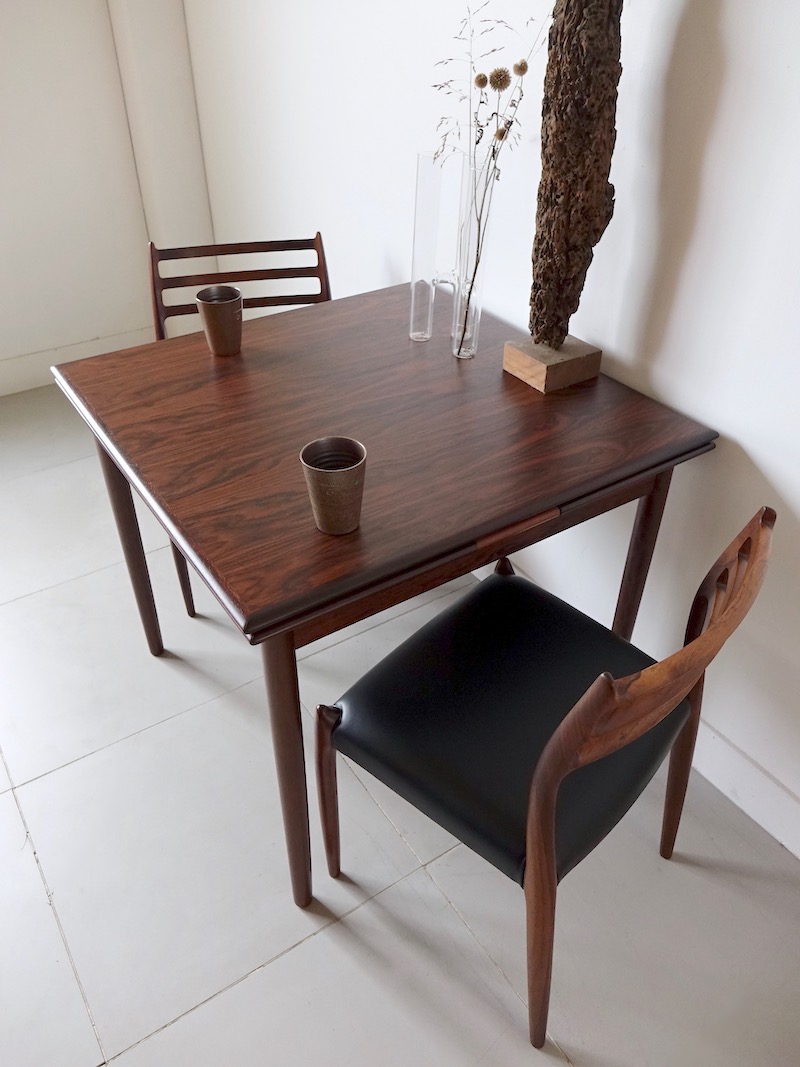 Square anonimous rosewood dining table