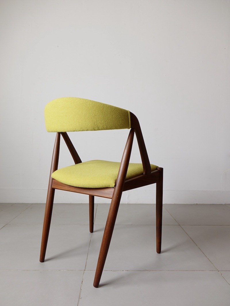 NV31 Dining Chairs by Kai Kristiansen for Schou Andersen Møbelfabrik with Hallingdal 65