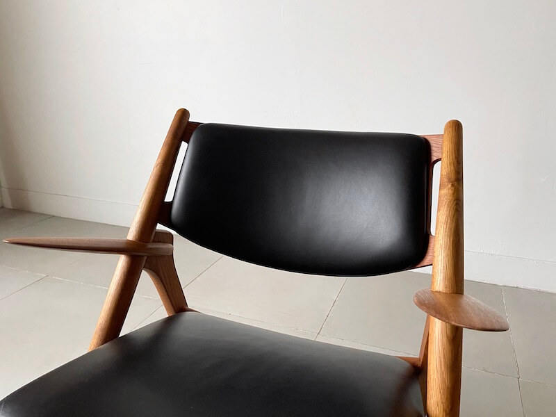 CH28 Sawbuck chair by Hans J. Wegner for Carl Hansen & Son