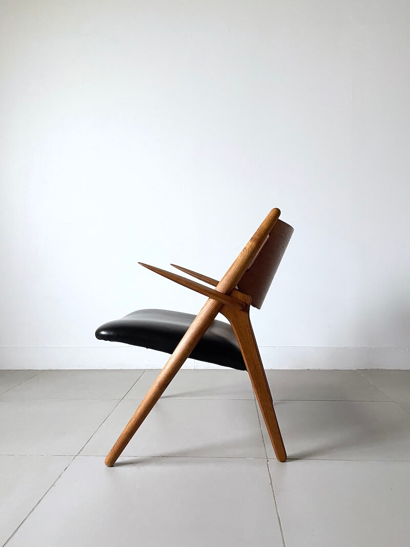 CH28 Sawbuck chair by Hans J. Wegner for Carl Hansen & Son