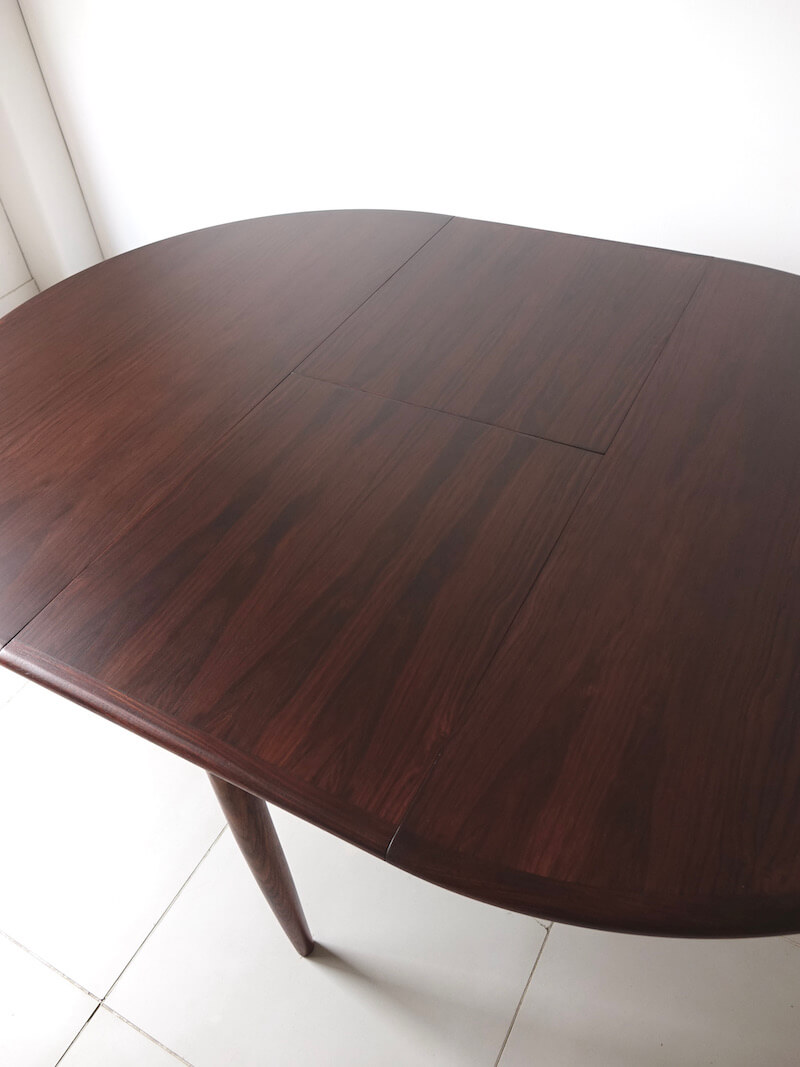 Rosewood dining table model.15 by N.O. Moller for J.L.Møller Rosewood dining table model.15 by N.O. Moller for J.L.Møller