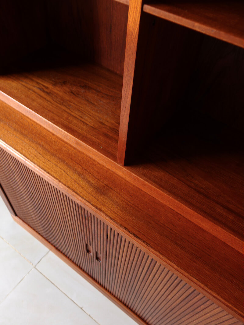 Danish anonymous teak bookcase with bellows Danish anonymous teak bookcase with bellows