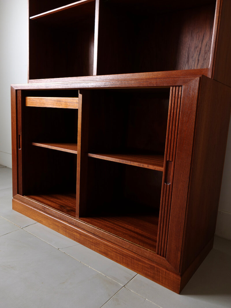 Danish anonymous teak bookcase with bellows Danish anonymous teak bookcase with bellows