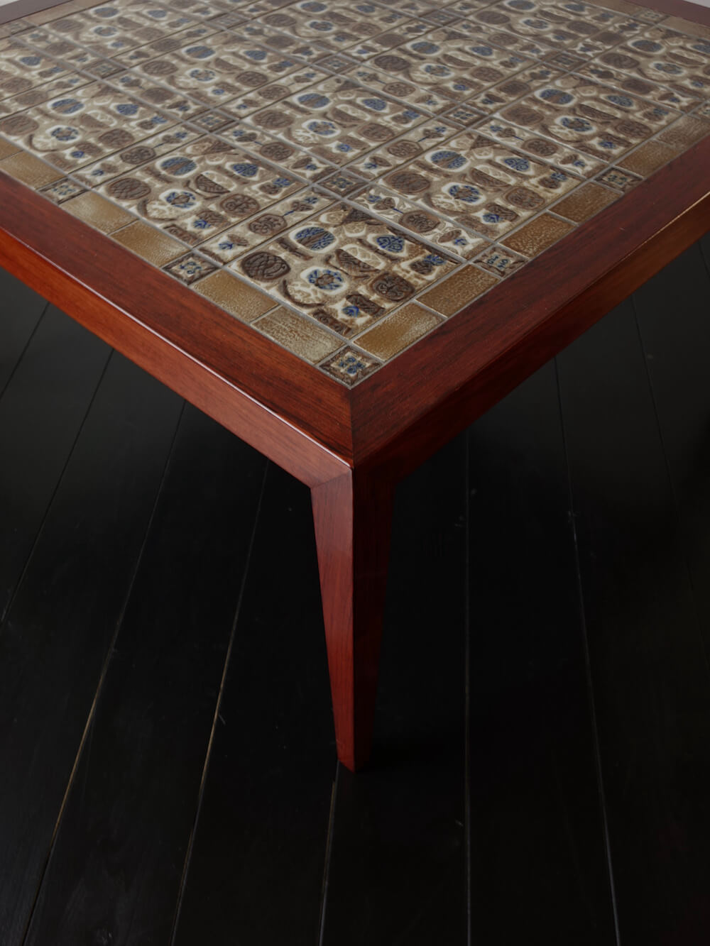 Coffee table by Haslev with Royal Copenhagen Coffee table by Haslev with Royal Copenhagen