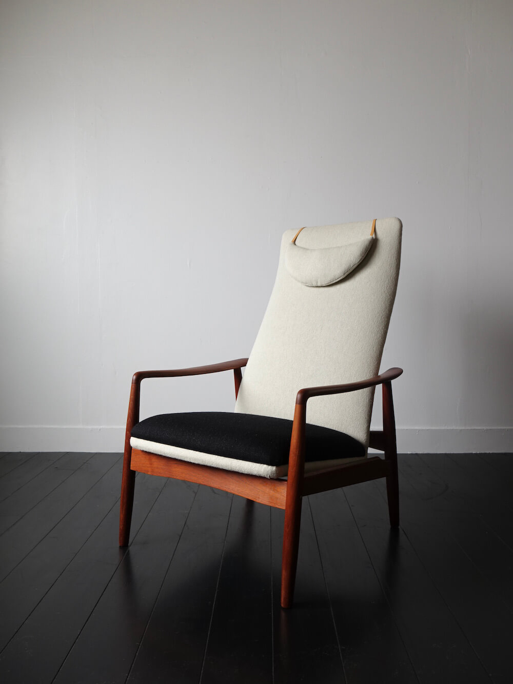 Highback chair by Søren Ladefoged for SL Mobler Highback chair by Søren Ladefoged for SL Mobler