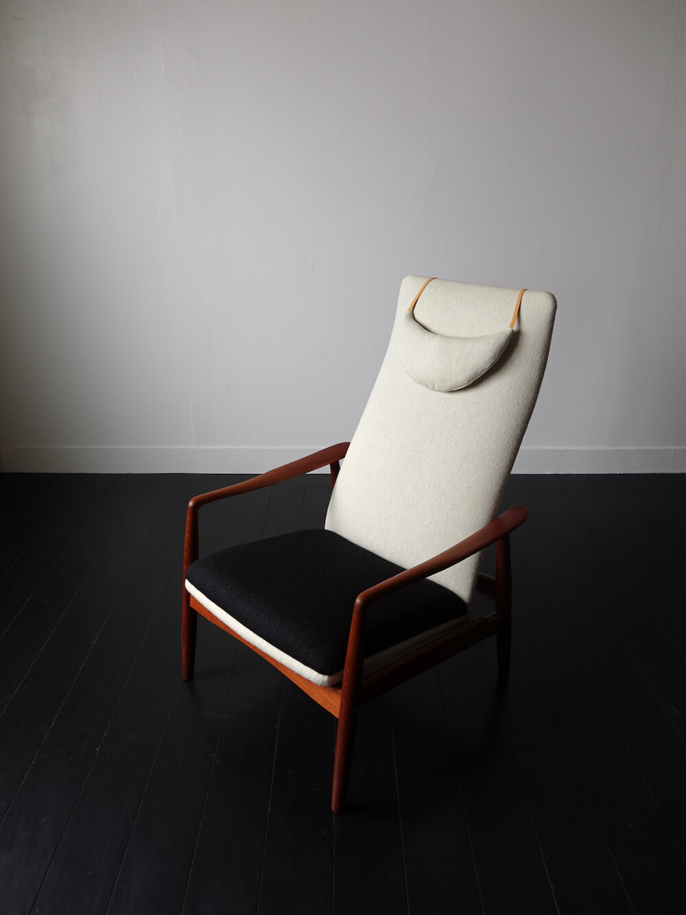 Highback chair by Søren Ladefoged for SL Mobler Highback chair by Søren Ladefoged for SL Mobler