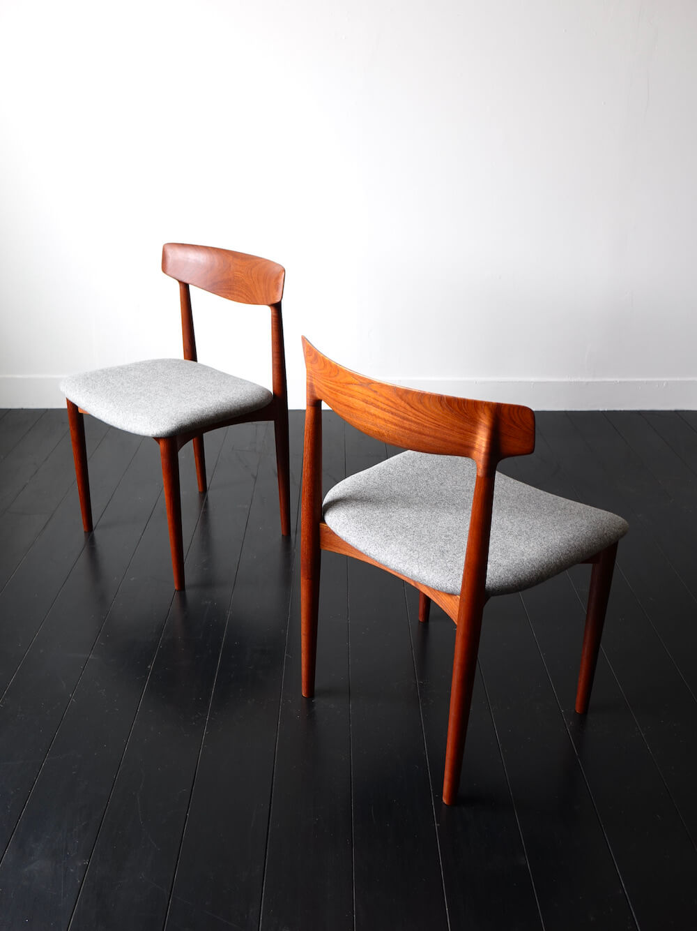 Model.532 Dining chairs by Knud Faerch for Slagelse Møbelvaerk Model.532 Dining chairs by Knud Faerch for Slagelse Møbelvaerk