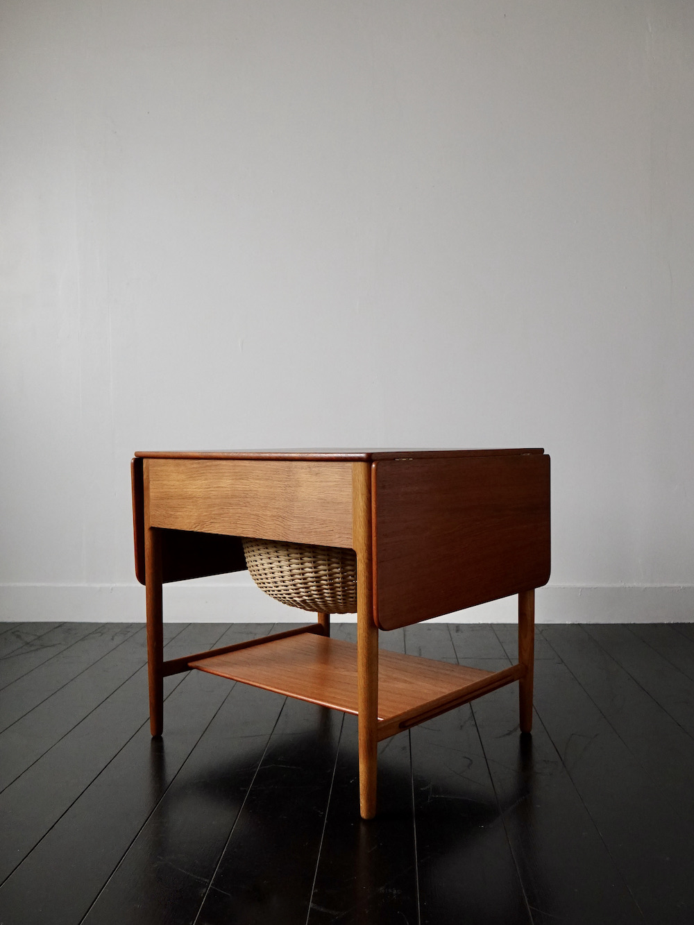 AT33 Sewing table by Hans J.Wegner for Andreas Tuck