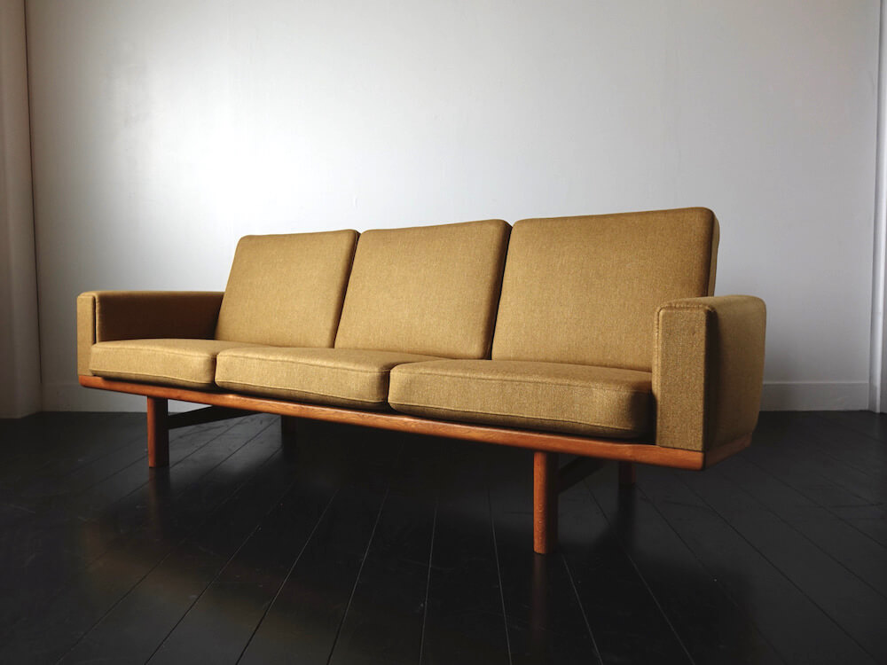 “GE236″ Sofa by Hans J. Wegner for Getama with DAW