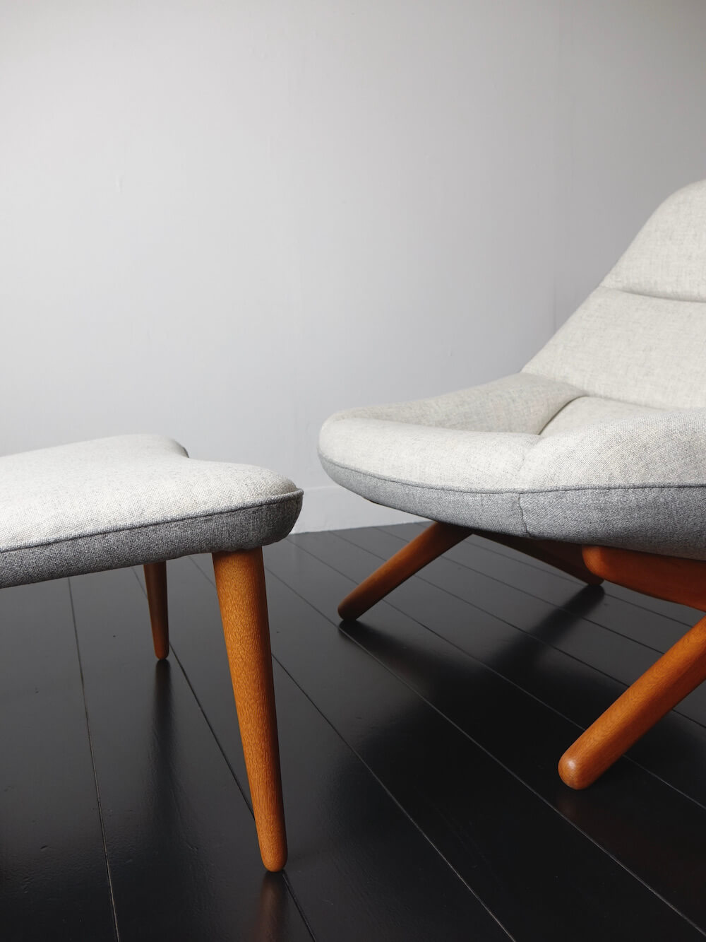 ML-91 Lounge chair with ottoman by Illum Wikkelso for A. Mikael Laursen