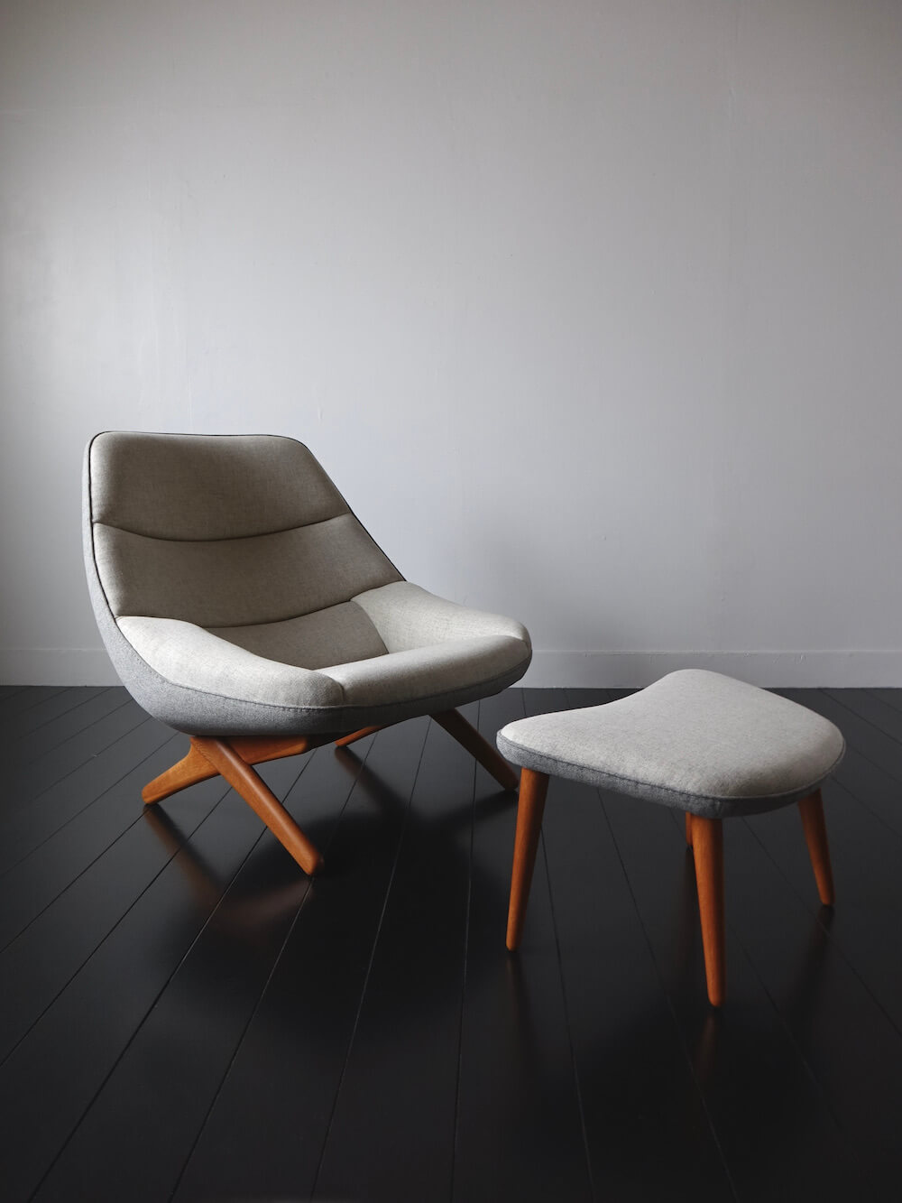 ML-91 Lounge chair with ottoman by Illum Wikkelso for A. Mikael Laursen
