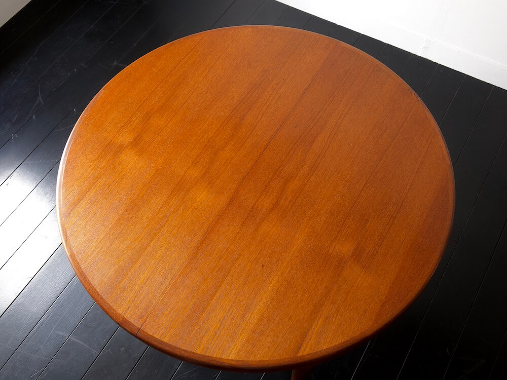 Danish Anonymous Round table with Teak