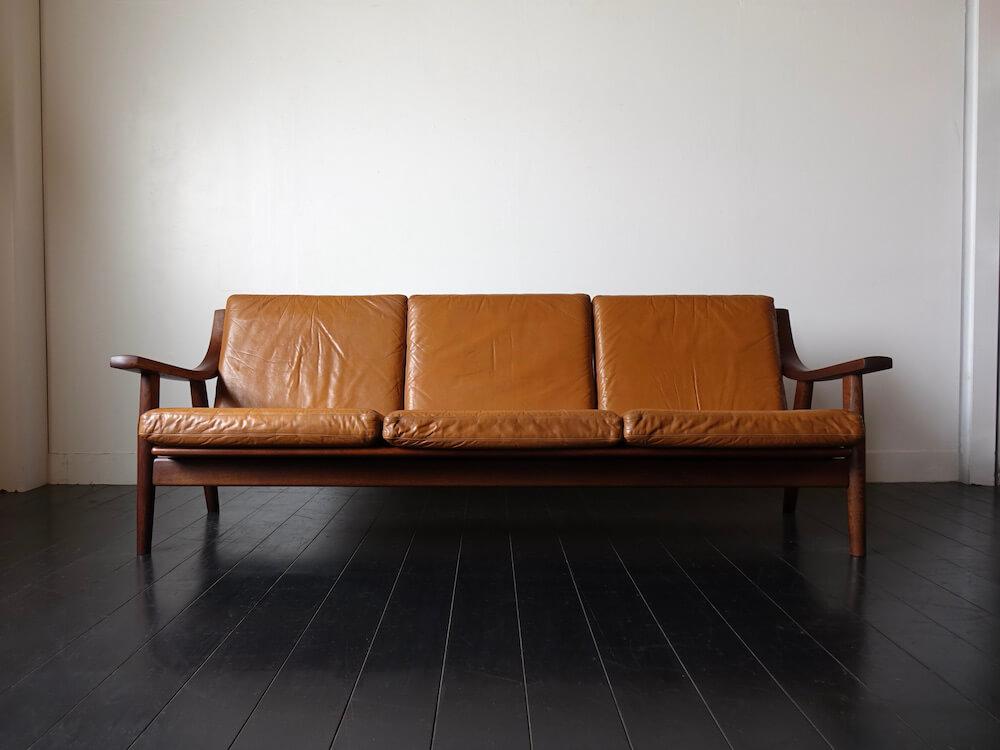 GE530 Sofa by Hans J Wegner for GETAMA