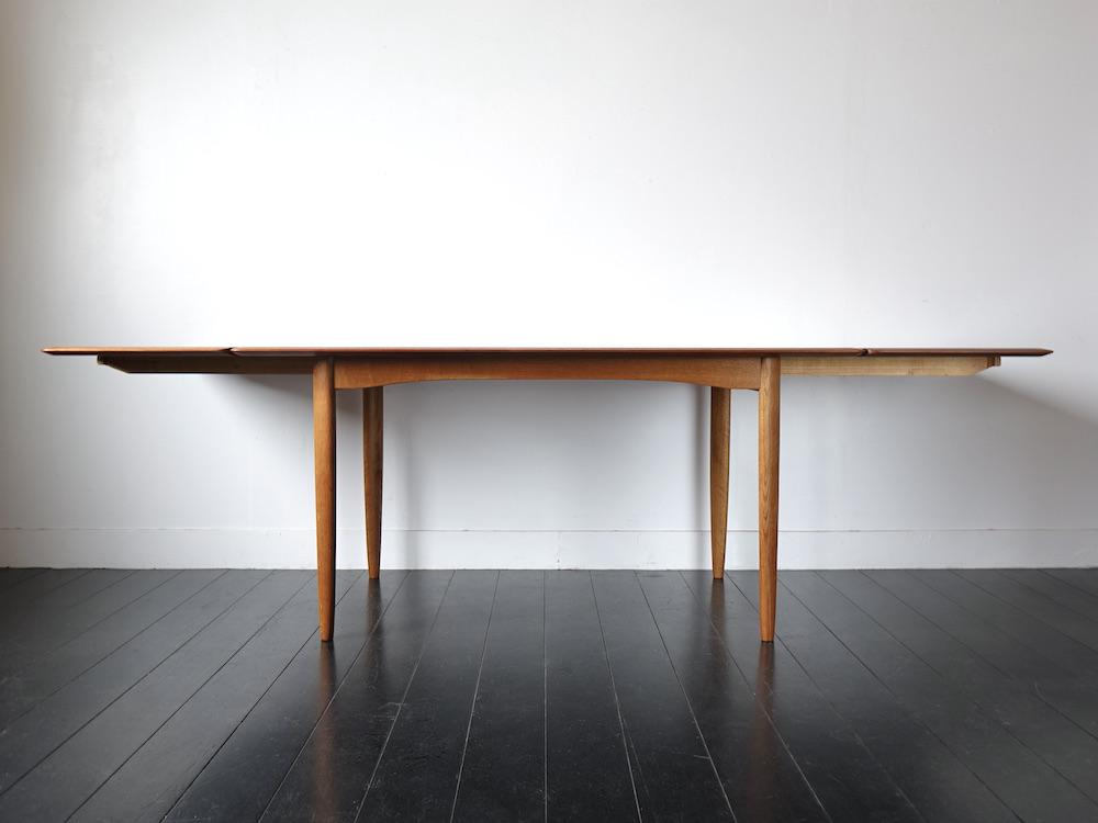 Model.403 Dining table by Ib Kofod Larsen for Slagelse Møbelværk