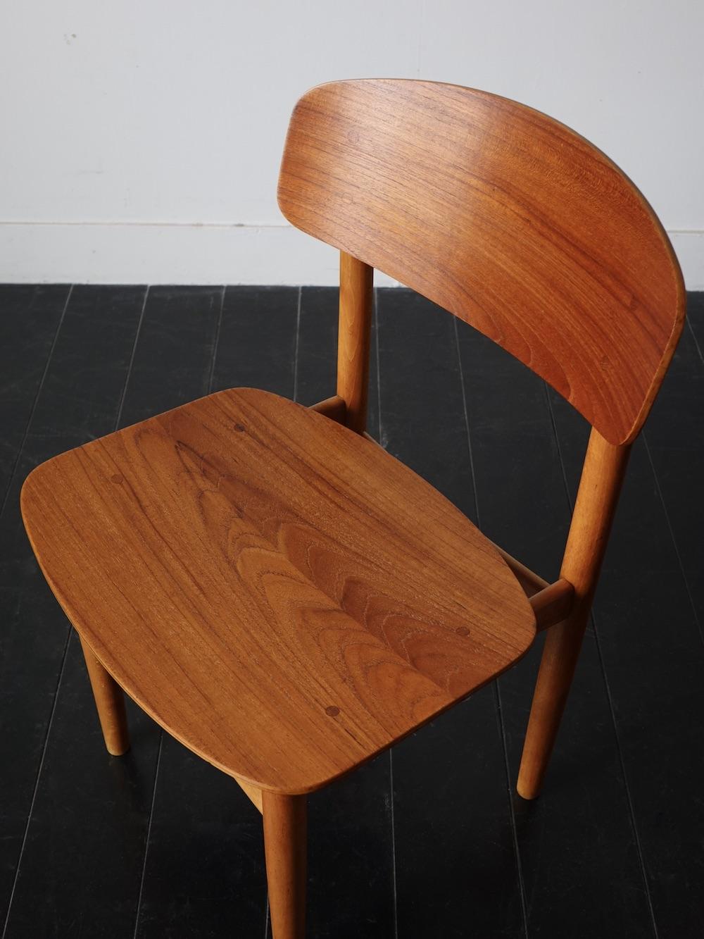 Model.122 Dining Chair by Børge Mogensen for Soborg Mobelfabrik