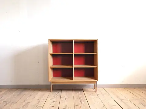 red_Book Shelf Small Model.36