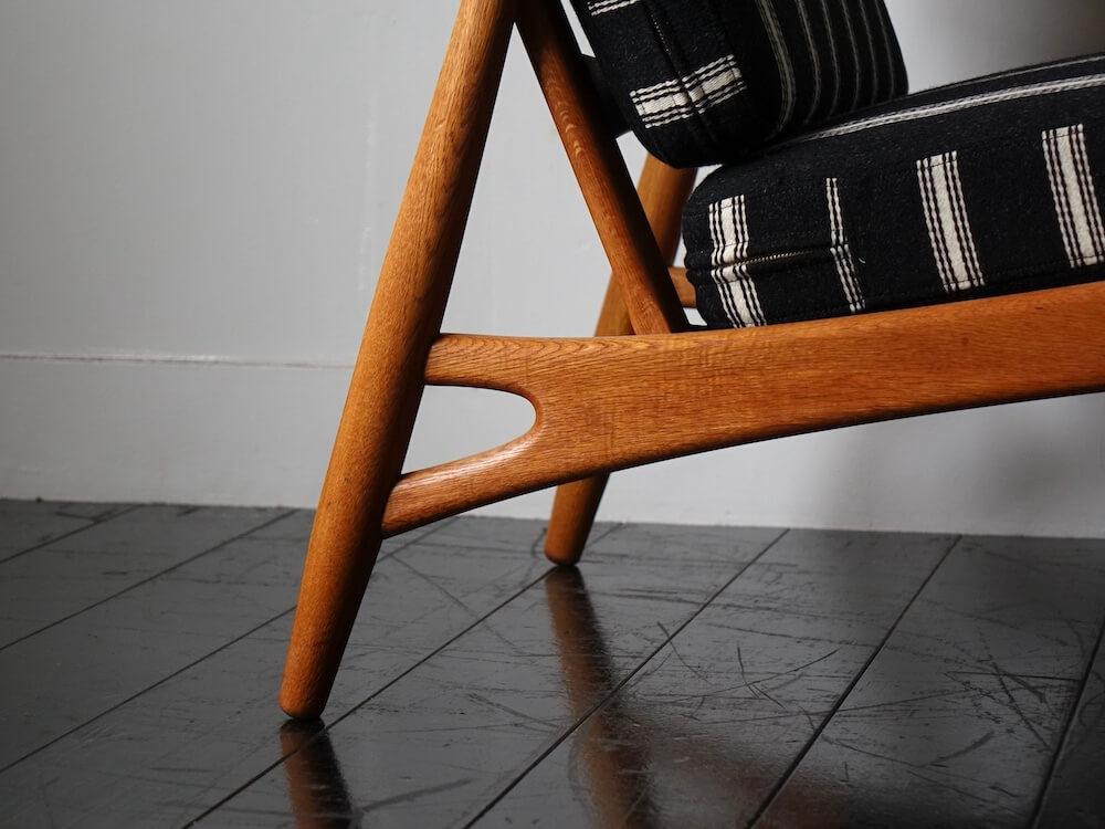 ”Model.121” Easy Chair by Johannes Andersen for Hovedstadens Møbelfabrik ”Model.121” Easy Chair by Johannes Andersen for Hovedstadens Møbelfabrik