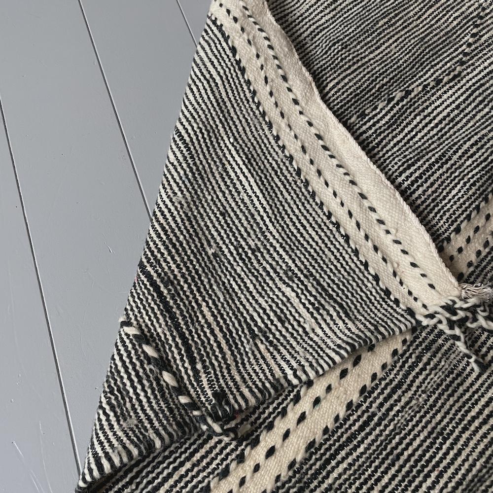 Beni Ouarain Kilim Rug / W 165 D 92cm / BR074 Beni Ouarain Kilim Rug / W 165 D 92cm / BR074