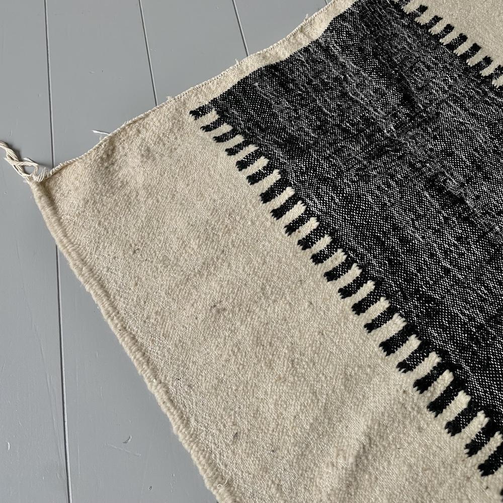 Beni Ouarain Kilim Rug / W 156 D 89cm / BR075