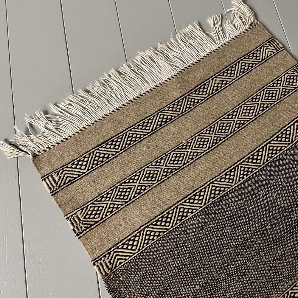 Beni Ouarain Kilim Rug / W 122 D 69cm / BR076