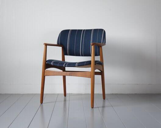 “Model.4205” Armchair by Ejner Larsen & Aksel Bender Madsen for Fritz Hansen