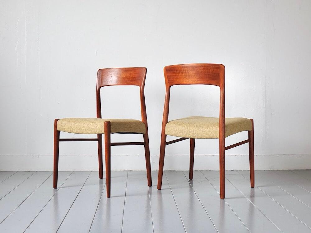 Dining chairs “Model.26” by Henning Kjaernulf for Korup Stolefabrik