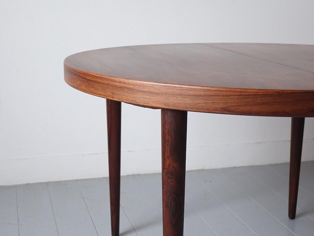 Round Dining Table by Kai Kristiansen for Feldballes Møbelfabrik