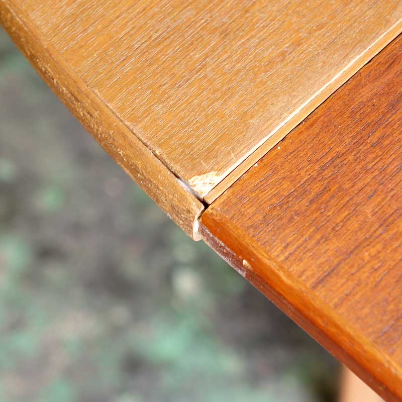 ダイニングテーブル