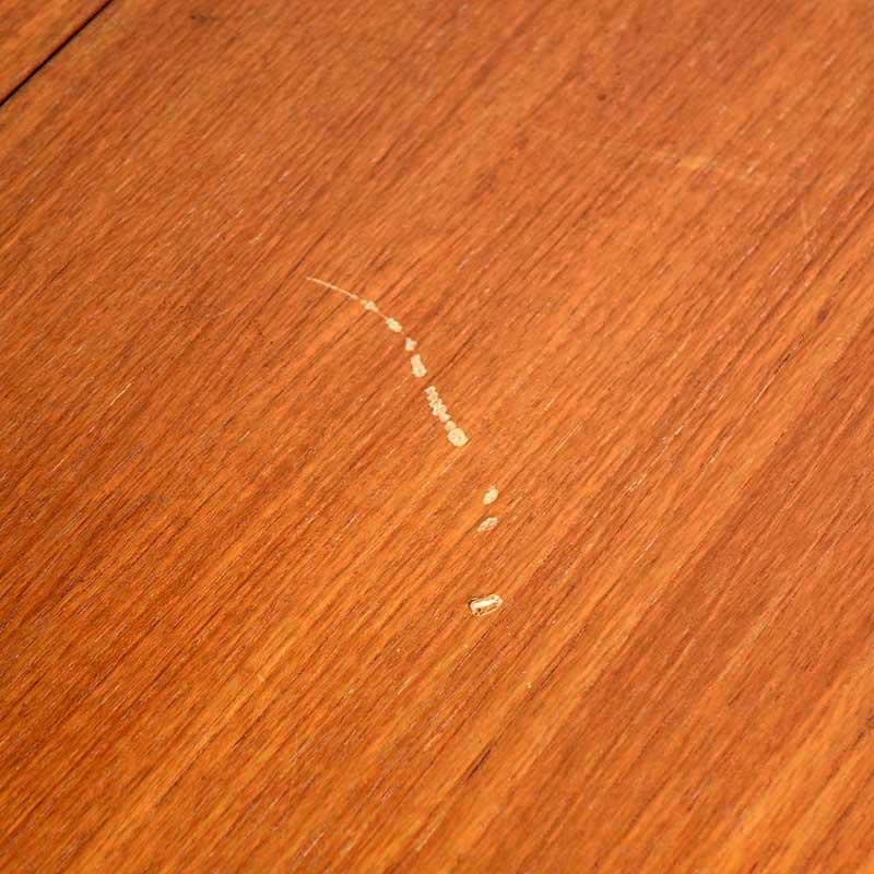 ダイニングテーブル