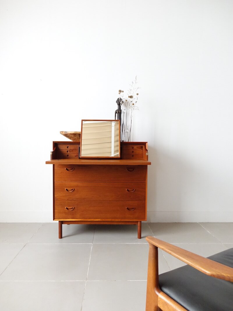 Dresser cabinet by Peter Hvidt & Orla Molgaard-Nielsen for Søborg