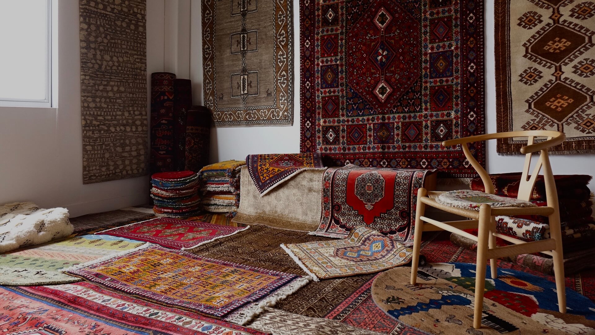 WAREHOUSE VINTAGE RUGS EXHIBITION 2026